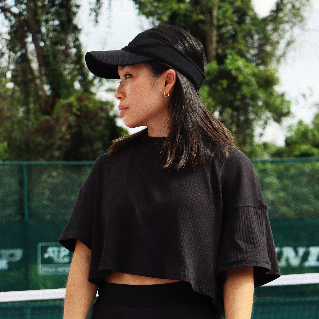 black tennis basics top